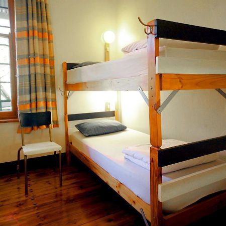 Zebra Crossing Backpacker Hostel Cape Town Exterior photo